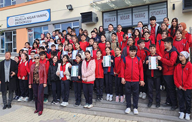 AKŞEHİR’DE UMUDU YEŞERTEN NOTALAR: 402 FİDANLIK ANLAMLI BAĞIŞ